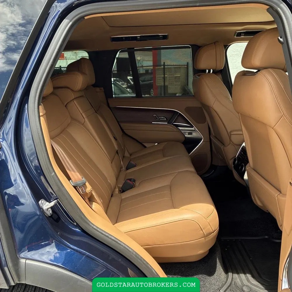 2023 Land Rover Range Rover P530 SE