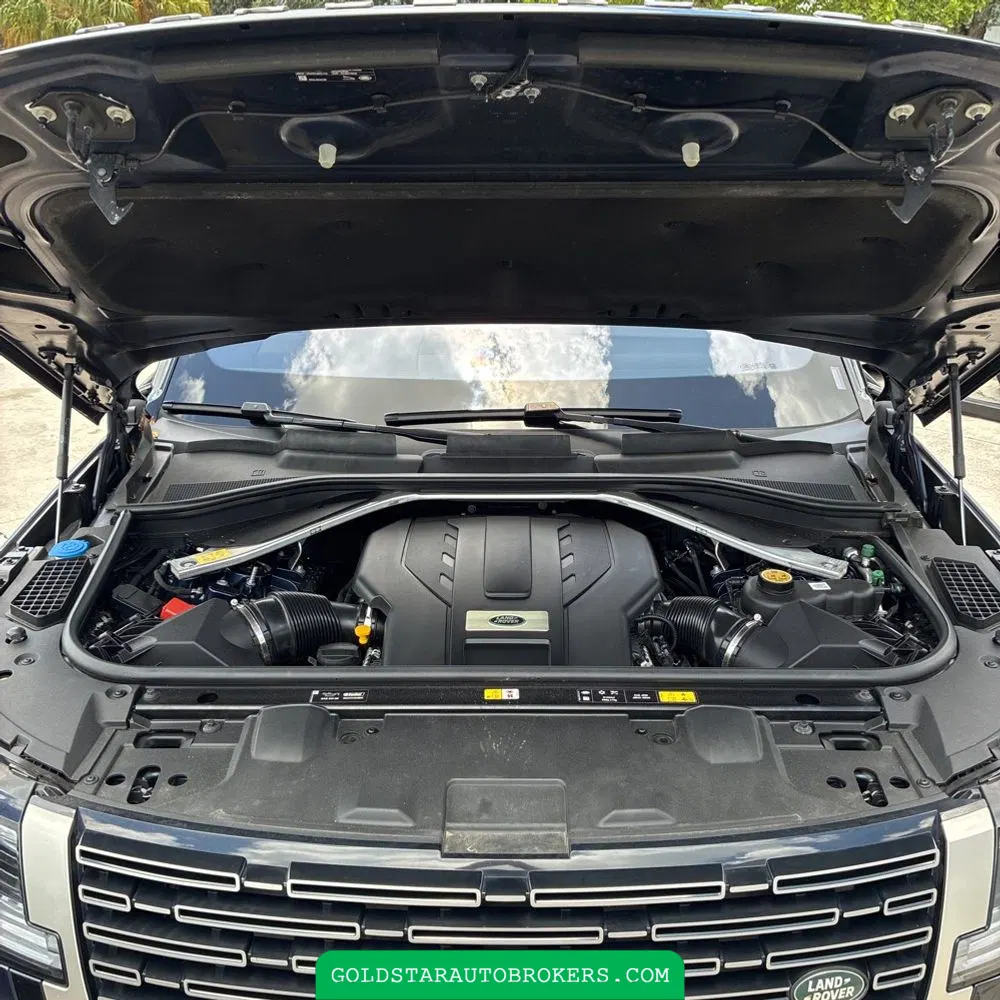 2023 Land Rover Range Rover P530 SE