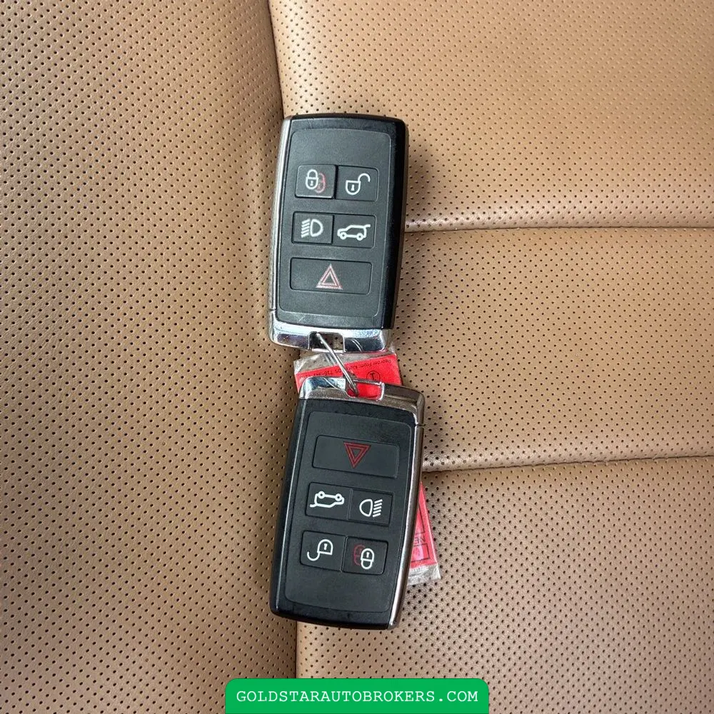 2023 Land Rover Range Rover P530 SE