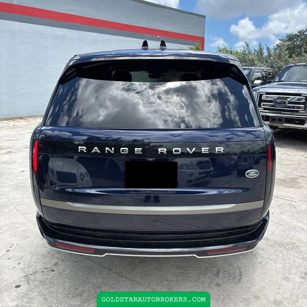2023 Land Rover Range Rover P530 SE