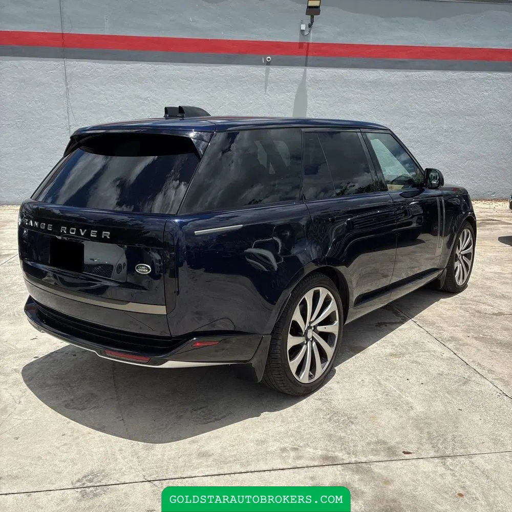 2023 Land Rover Range Rover P530 SE