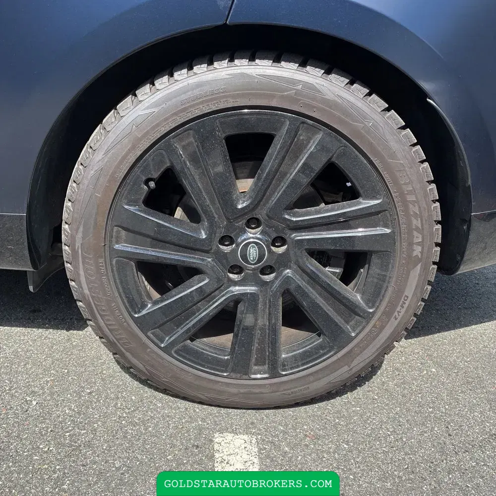 2023 Land Rover Range Rover P530 SE