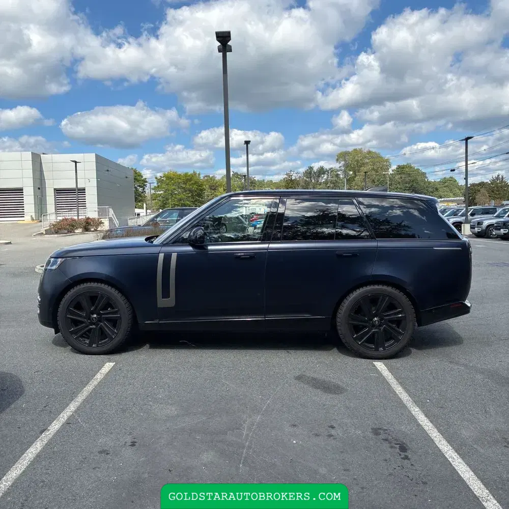 2023 Land Rover Range Rover P530 SE
