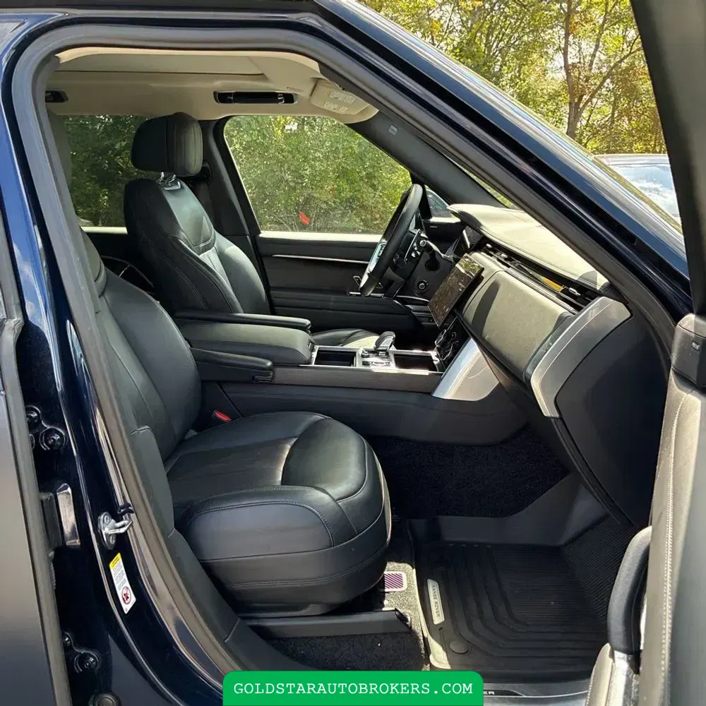 2023 Land Rover Range Rover P530 SE