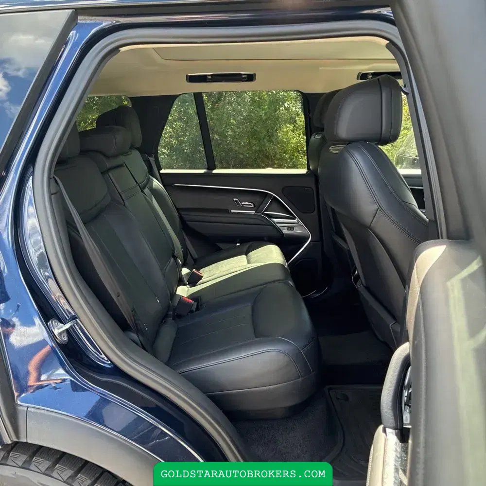 2023 Land Rover Range Rover P530 SE
