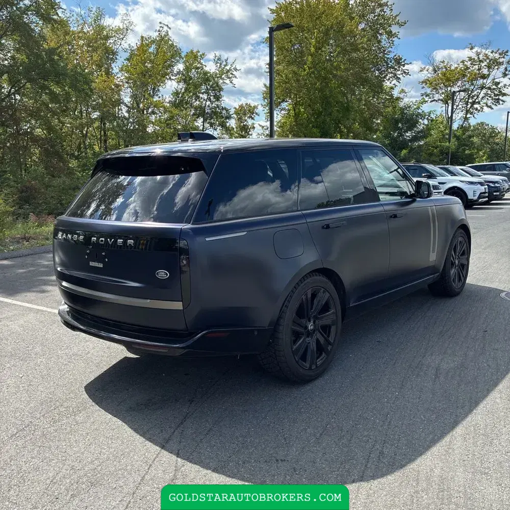 2023 Land Rover Range Rover P530 SE