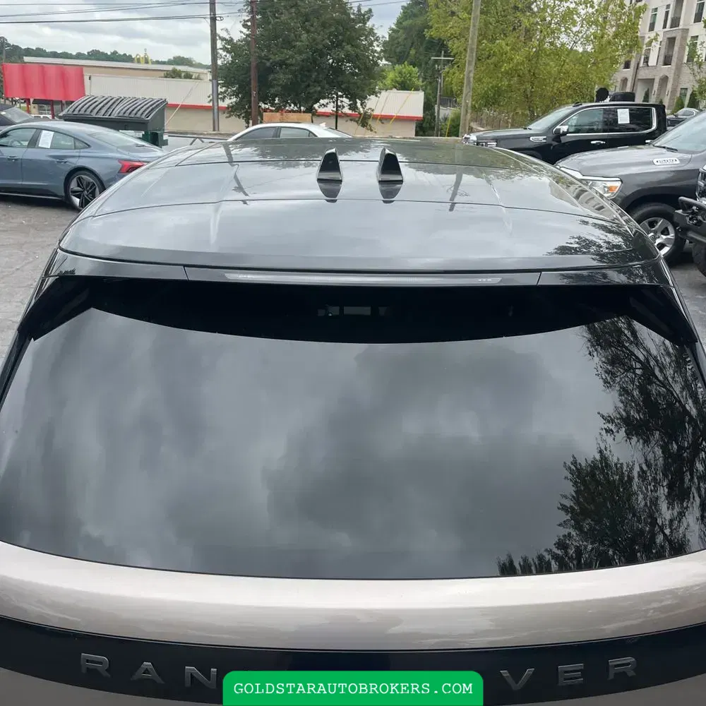 2023 Land Rover Range Rover SE