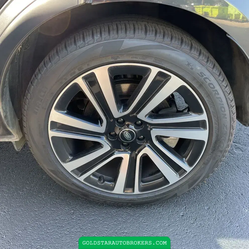 2023 Land Rover Range Rover P530 SE