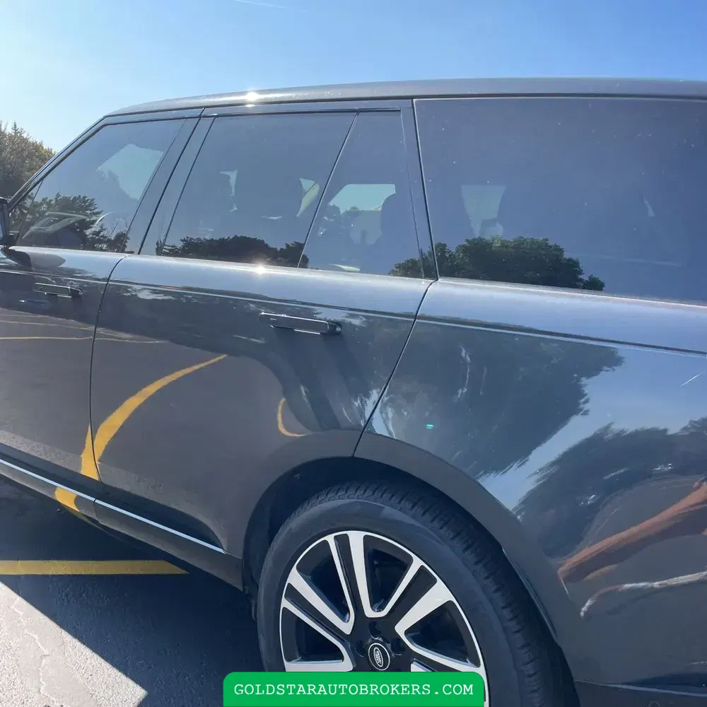 2023 Land Rover Range Rover P530 SE