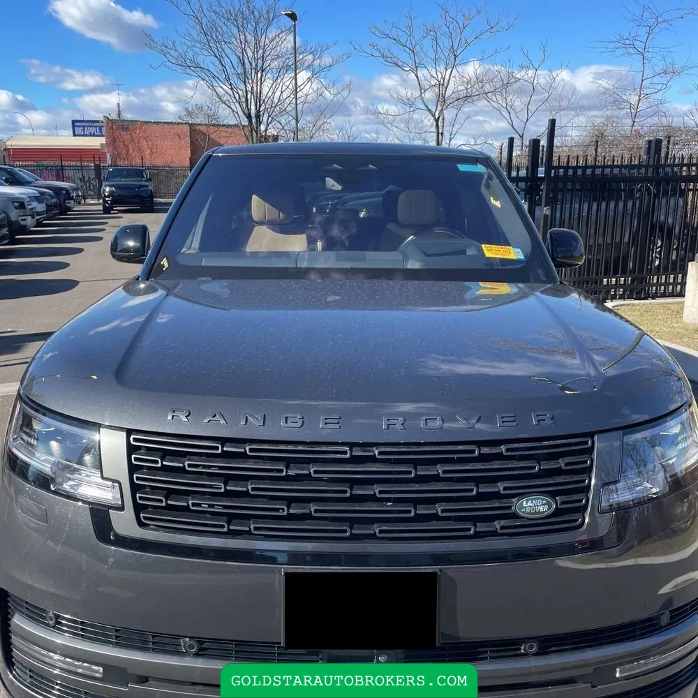2023 Land Rover Range Rover P530 SE