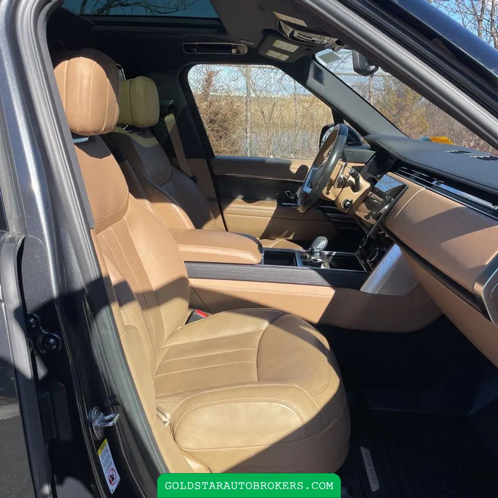 2023 Land Rover Range Rover P530 SE
