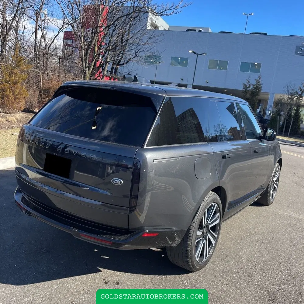 2023 Land Rover Range Rover P530 SE