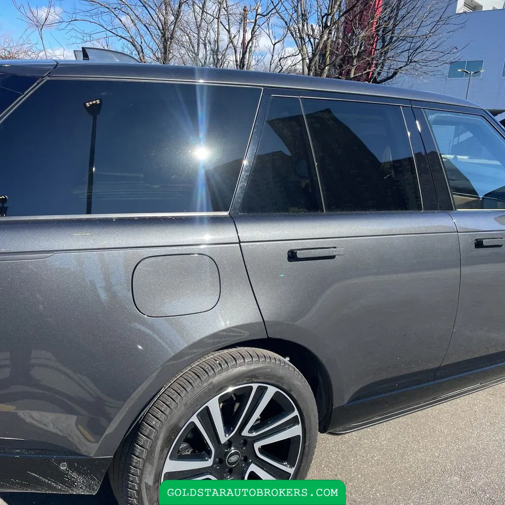 2023 Land Rover Range Rover P530 SE
