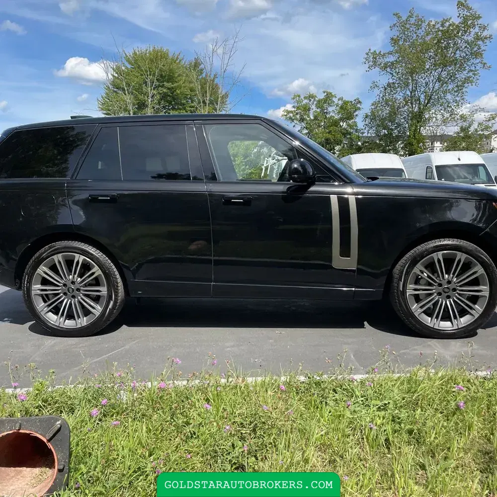 2023 Land Rover Range Rover SE