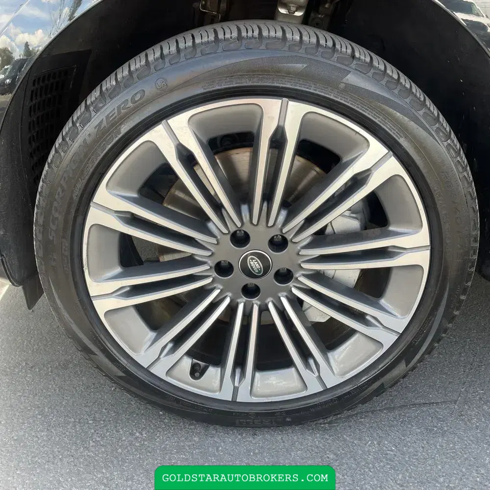 2023 Land Rover Range Rover SE