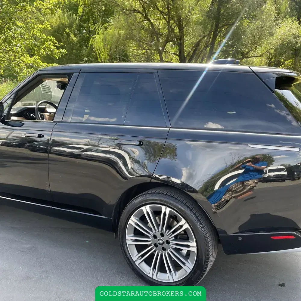 2023 Land Rover Range Rover SE