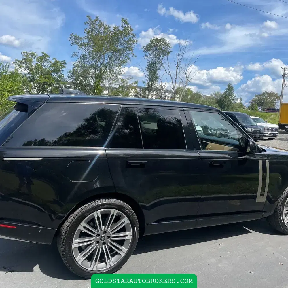 2023 Land Rover Range Rover SE