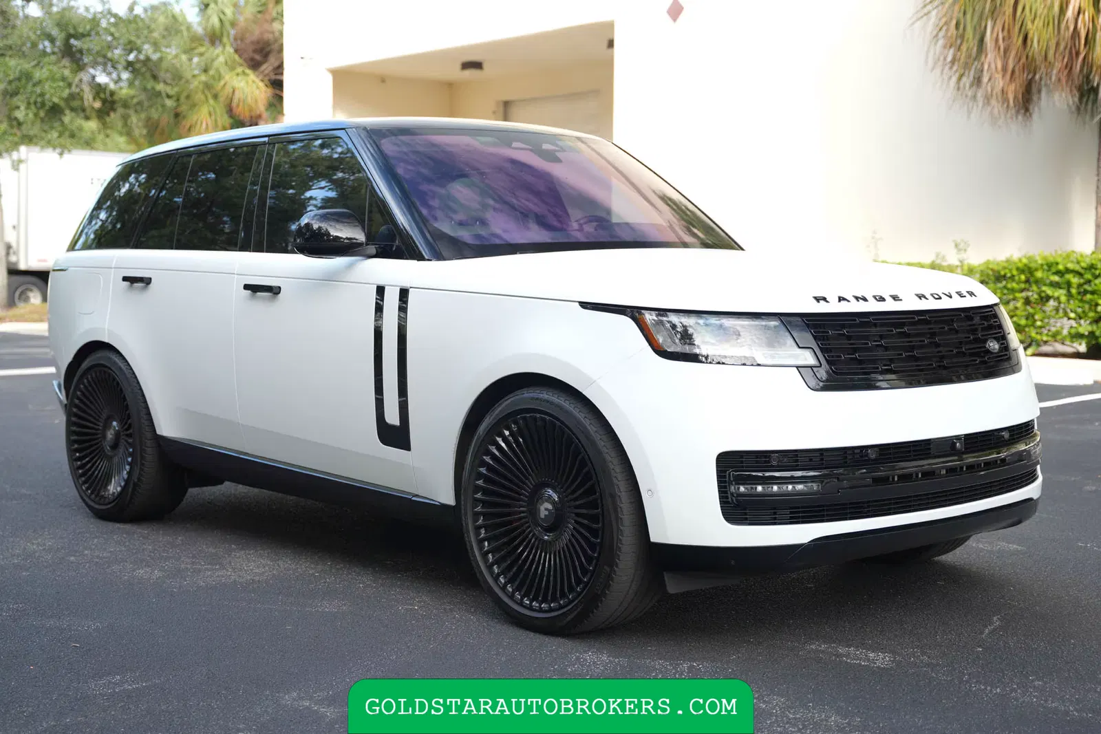 2023 Land Rover Range Rover SE