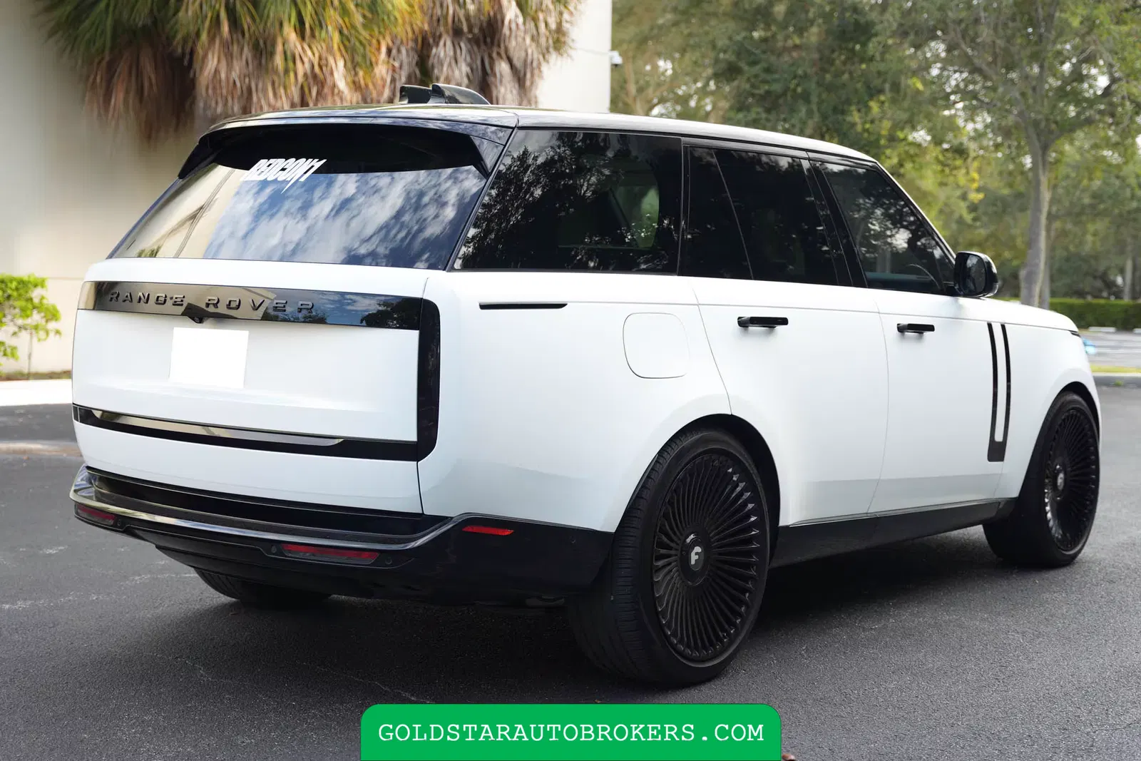 2023 Land Rover Range Rover SE