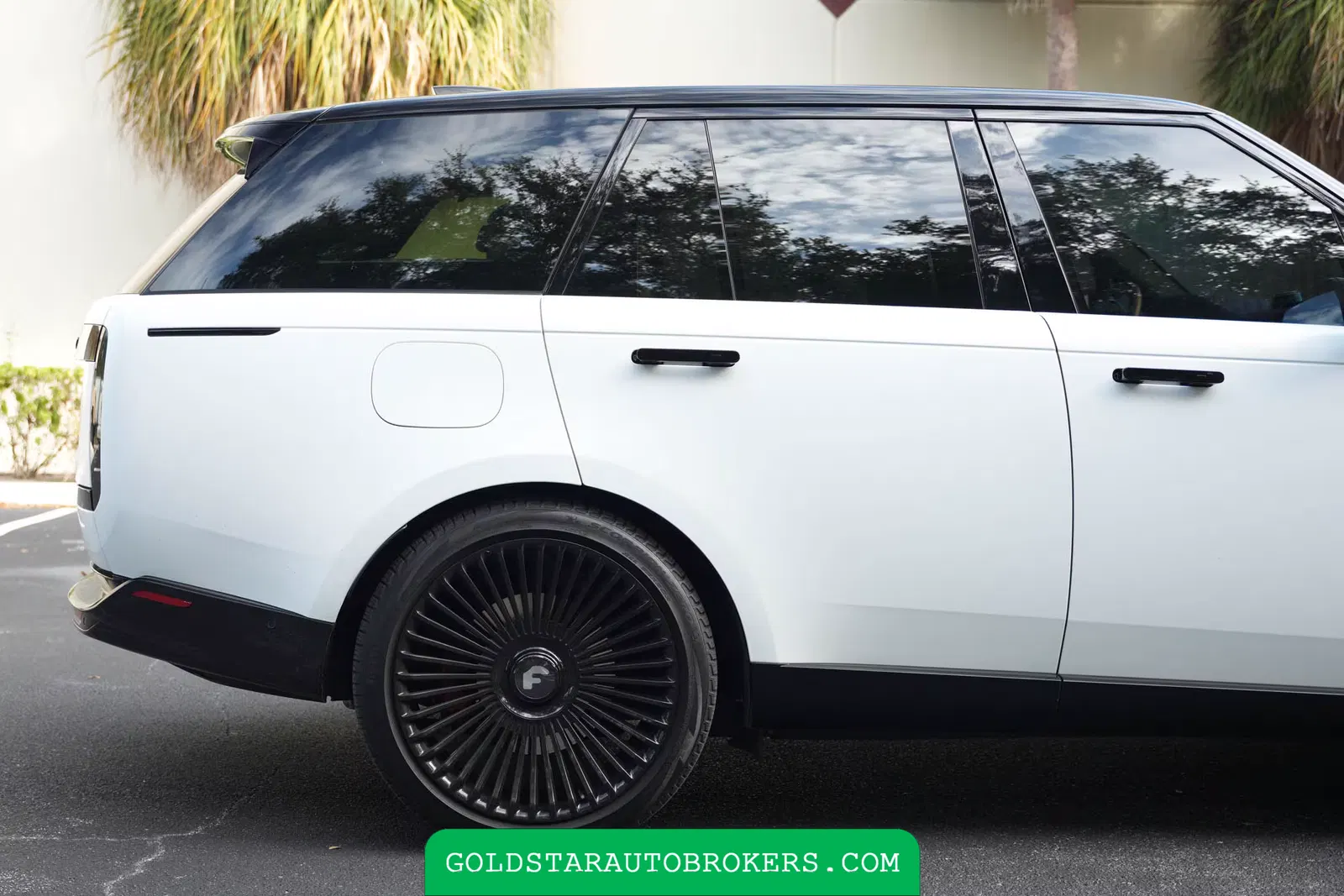 2023 Land Rover Range Rover SE