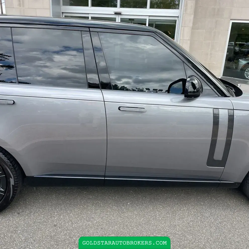 2023 Land Rover Range Rover SE