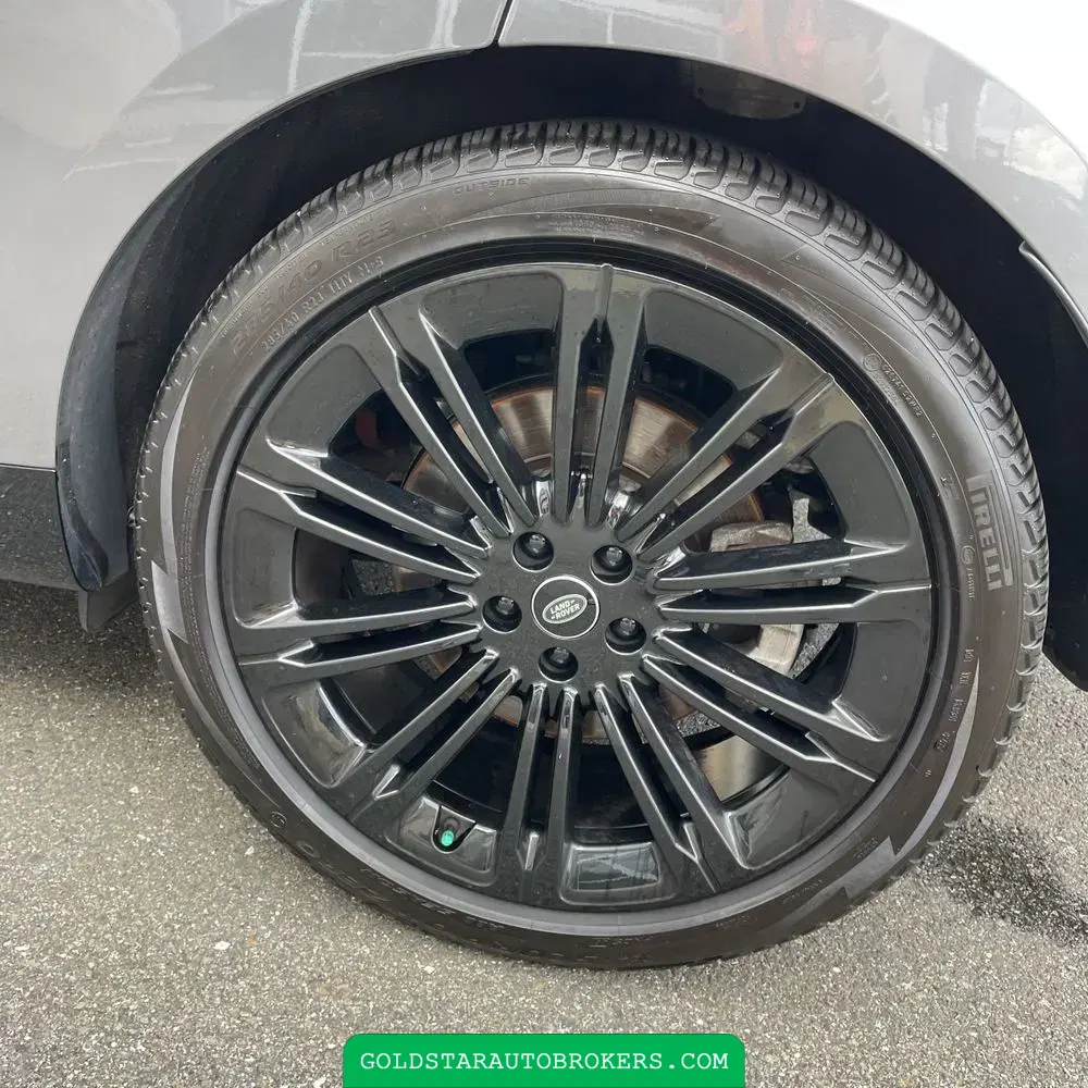 2023 Land Rover Range Rover SE
