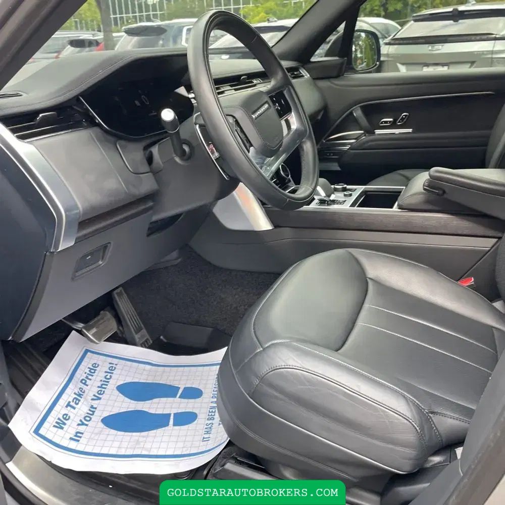 2023 Land Rover Range Rover SE