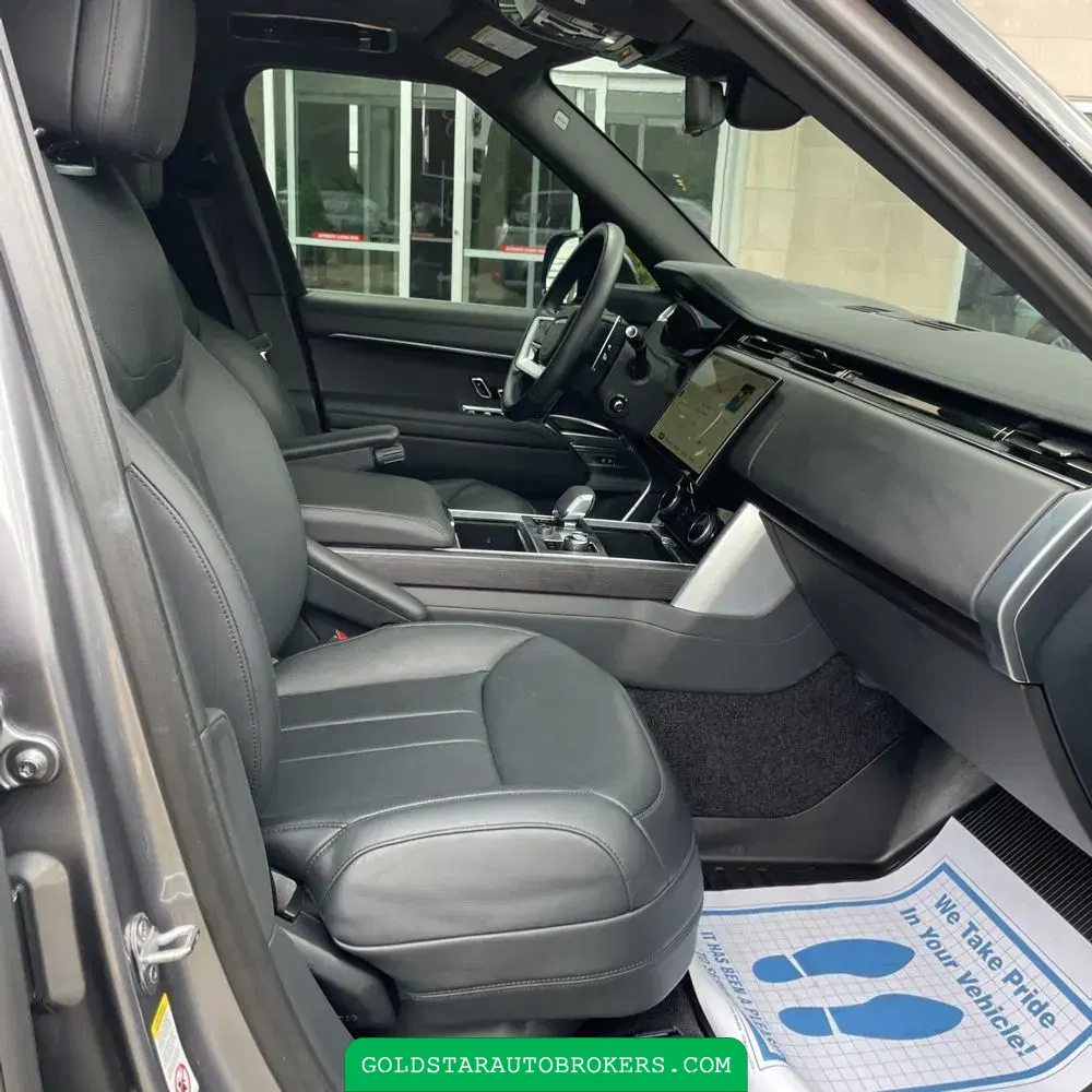 2023 Land Rover Range Rover SE