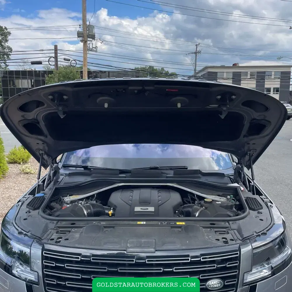 2023 Land Rover Range Rover SE