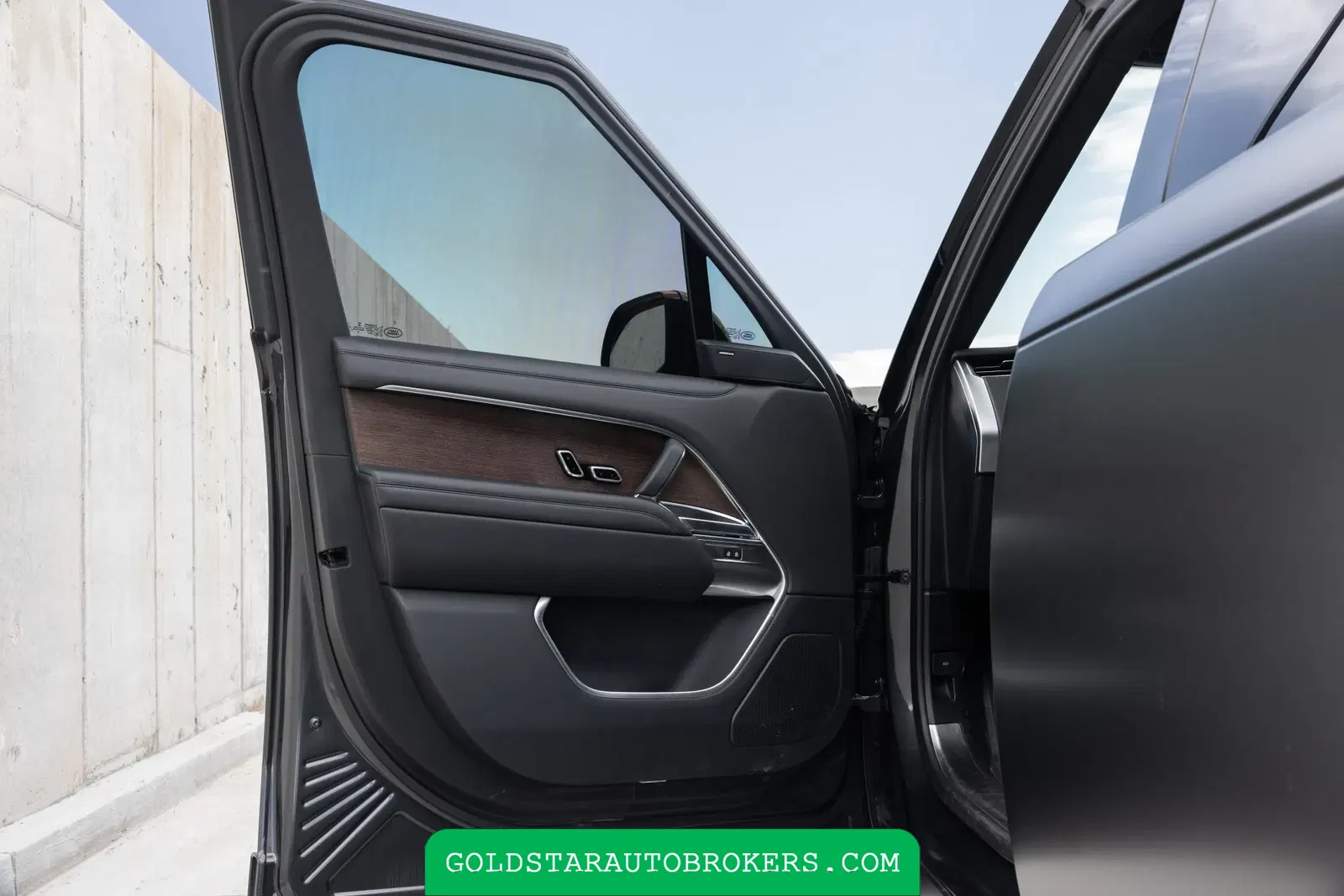 2023 Land Rover Range Rover P530 SE