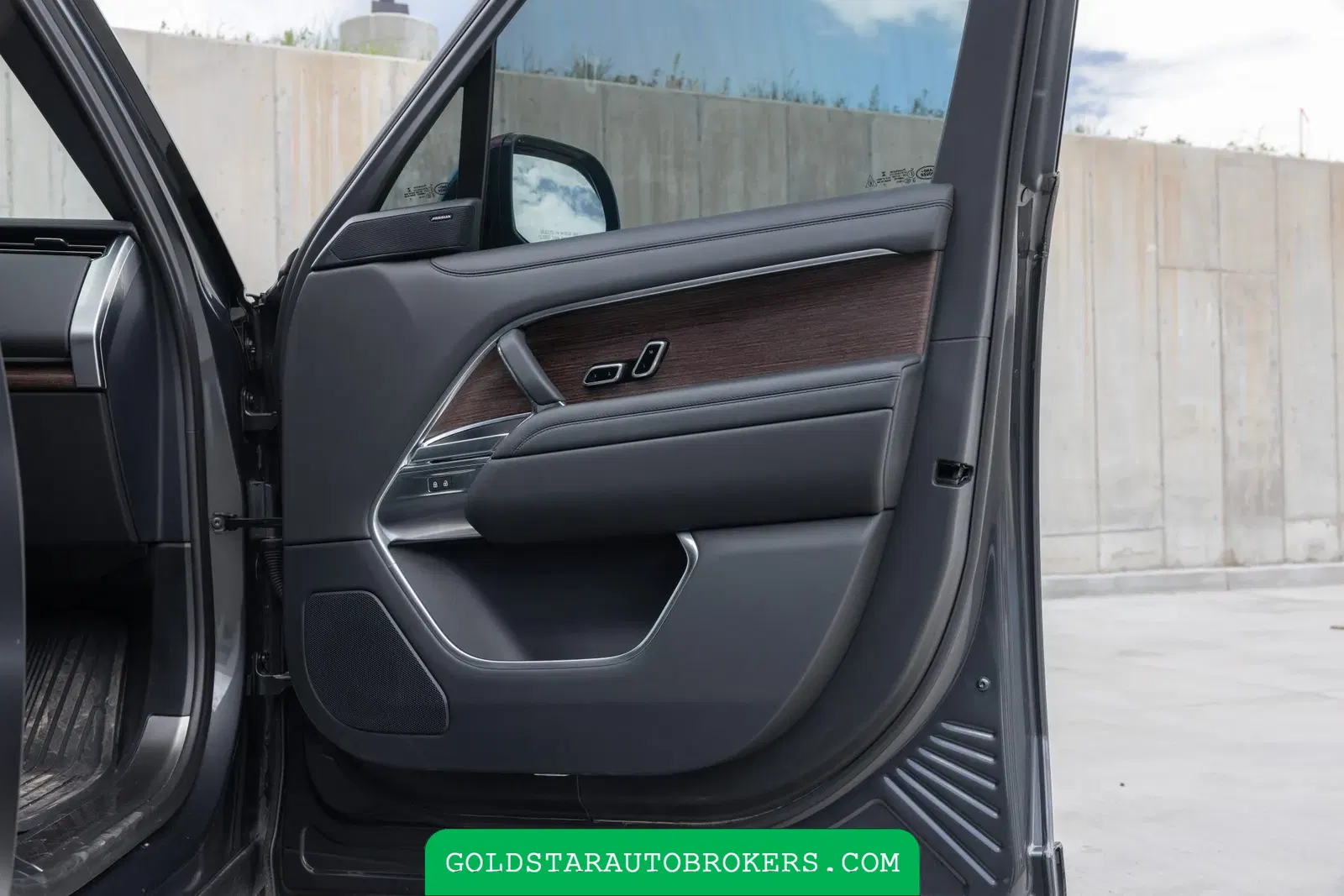 2023 Land Rover Range Rover P530 SE