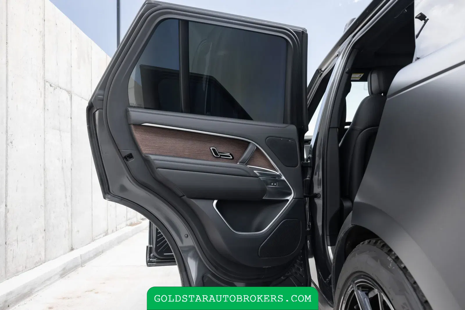 2023 Land Rover Range Rover P530 SE