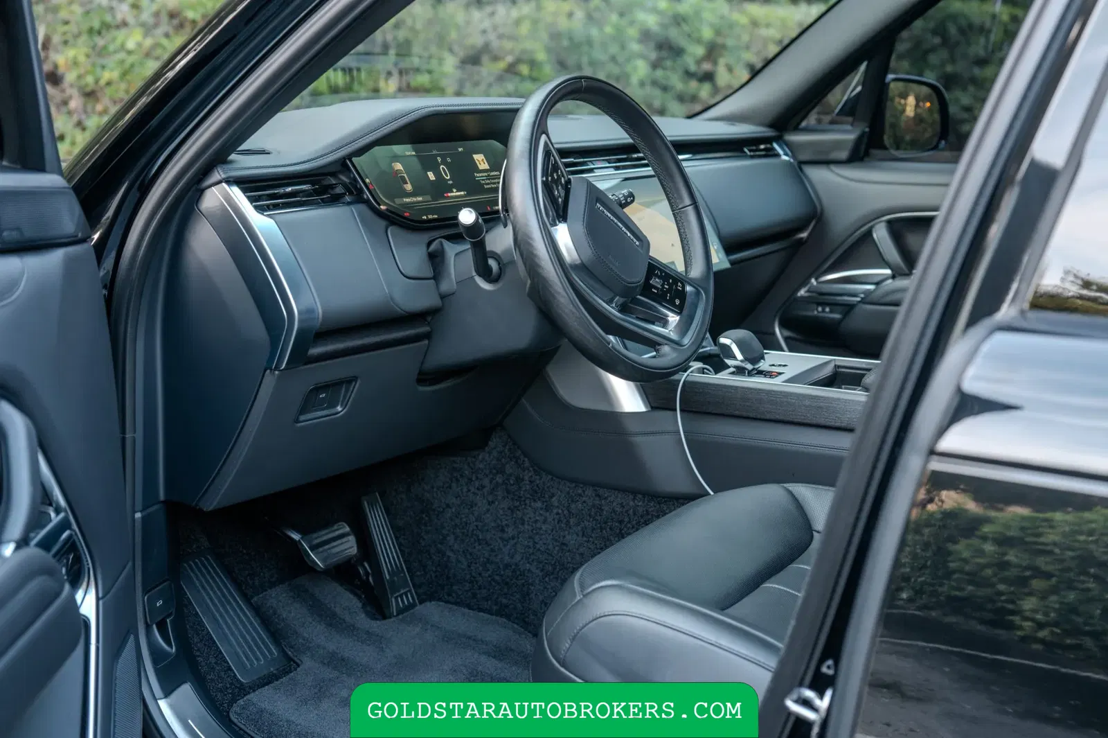2025 Land Rover Range Rover P530 SE