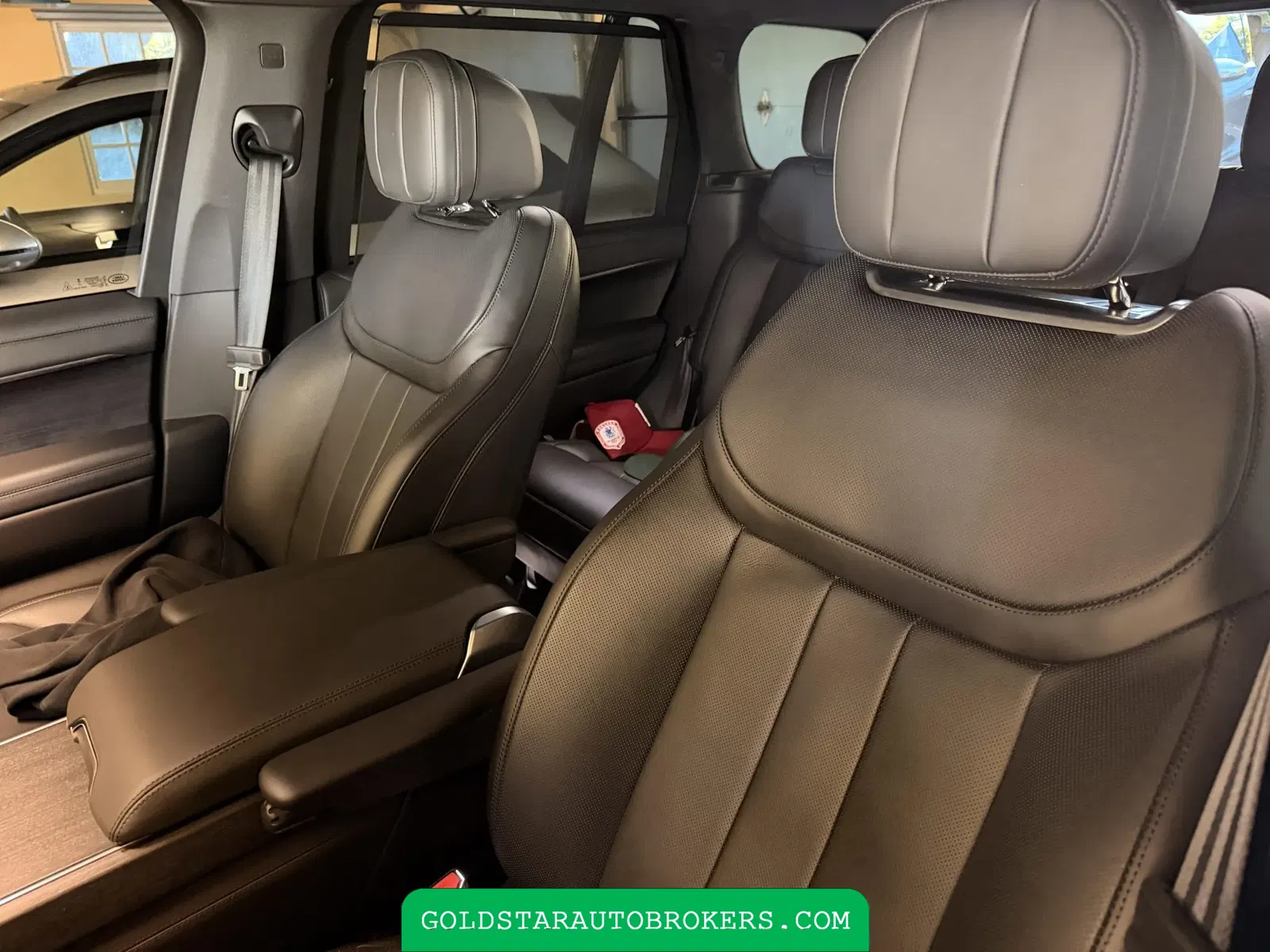 2025 Land Rover Range Rover P530 SE