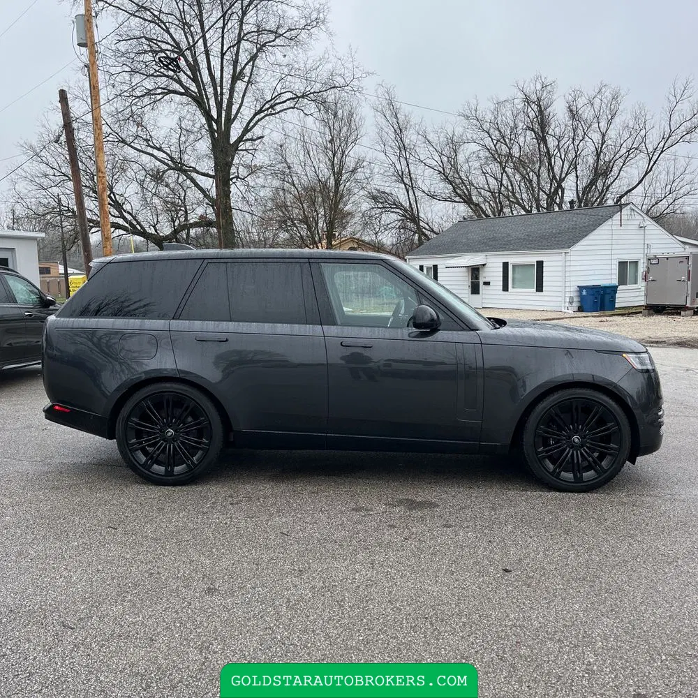 2024 Land Rover Range Rover P530 SE