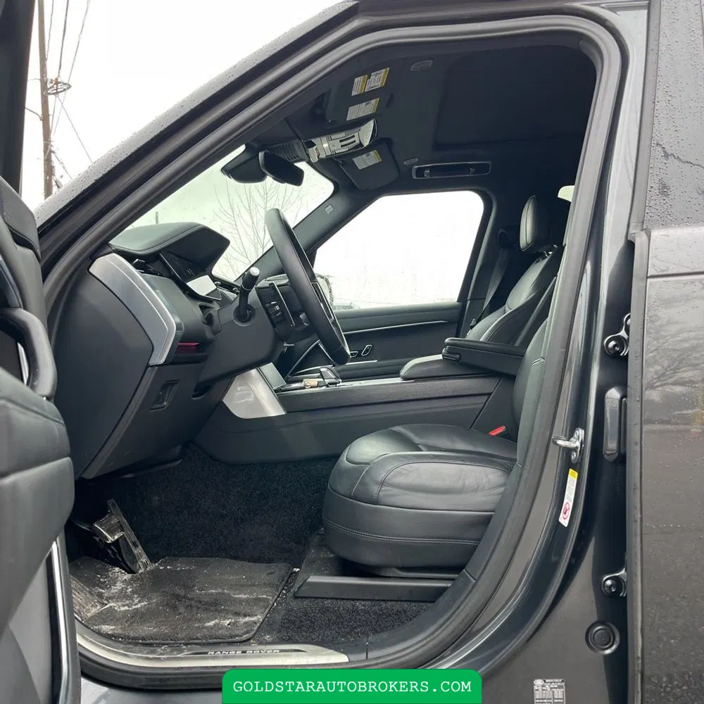 2024 Land Rover Range Rover P530 SE
