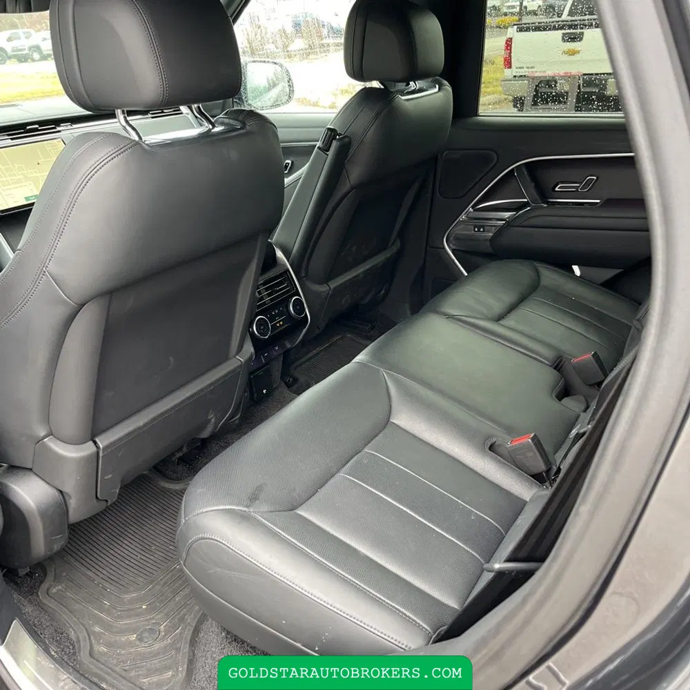 2024 Land Rover Range Rover P530 SE