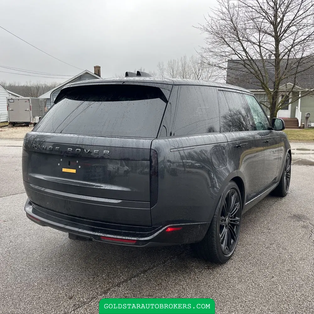 2024 Land Rover Range Rover P530 SE