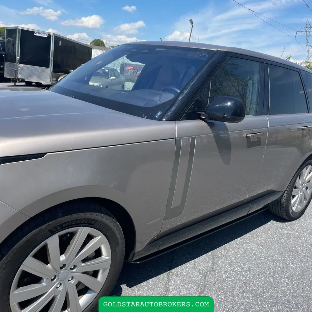 2023 Land Rover Range Rover P440e SE