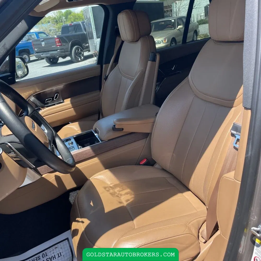 2023 Land Rover Range Rover P440e SE