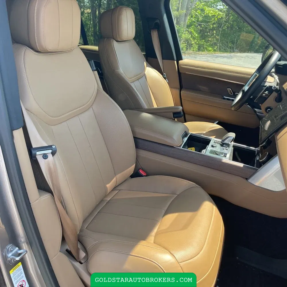 2023 Land Rover Range Rover P440e SE
