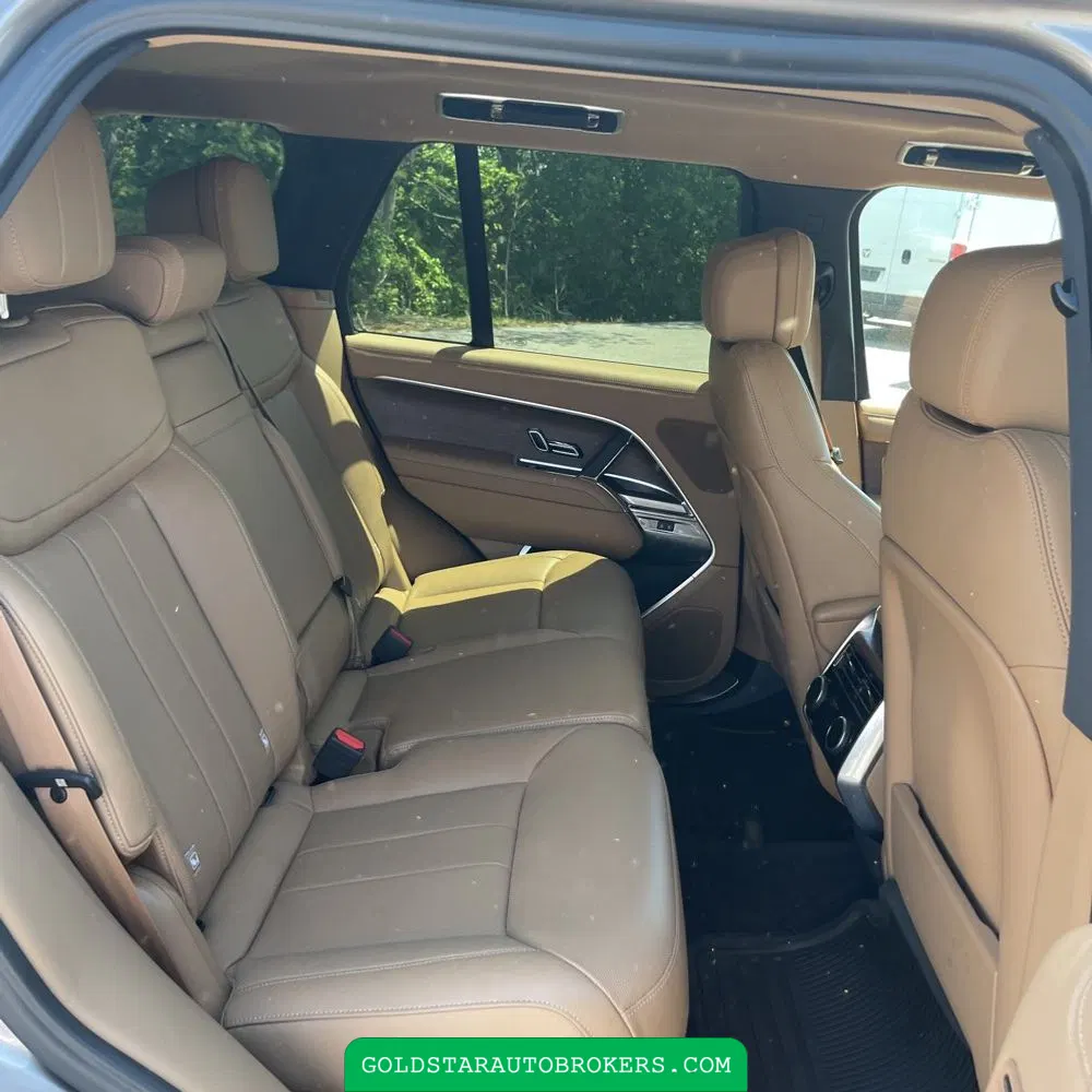 2023 Land Rover Range Rover P440e SE