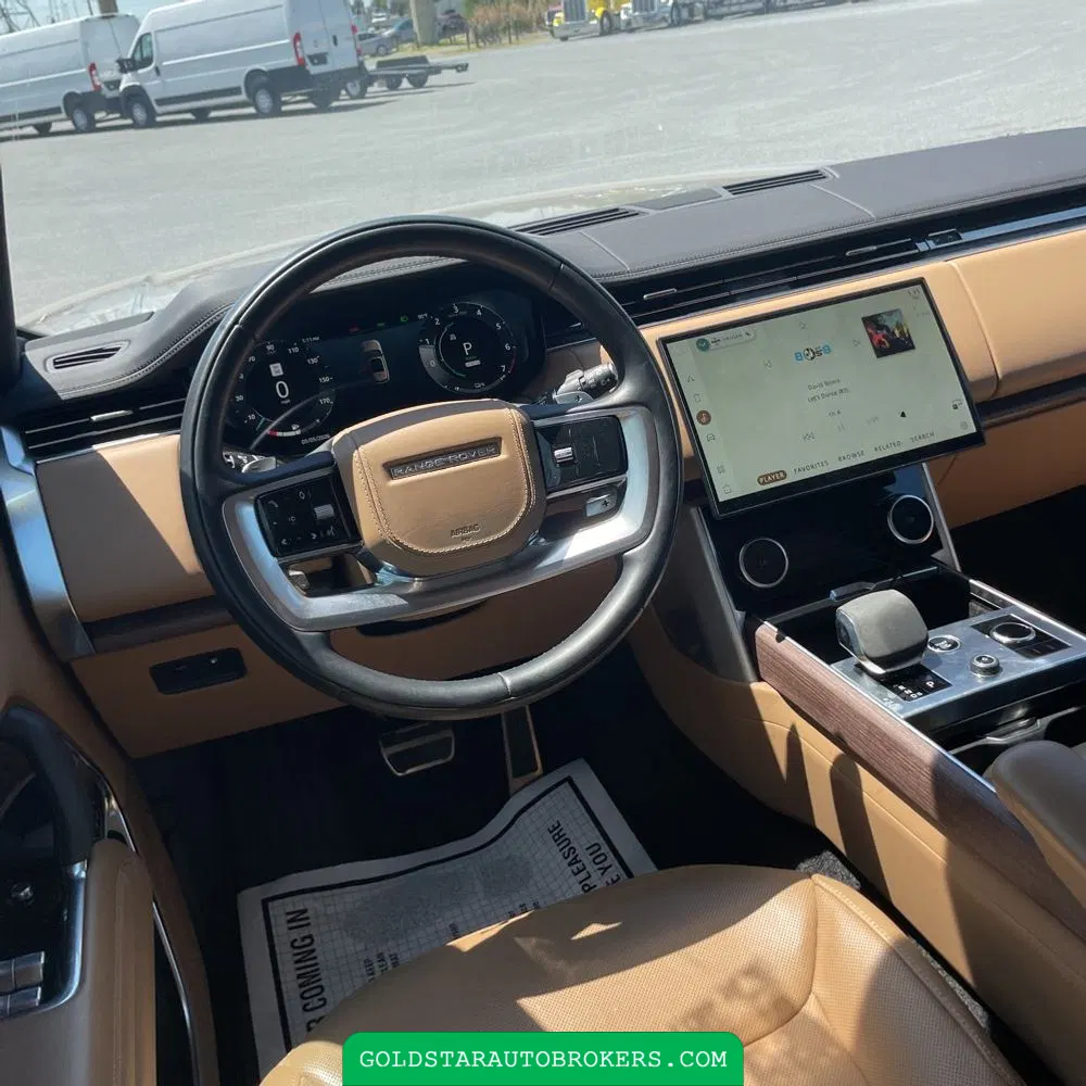 2023 Land Rover Range Rover P440e SE