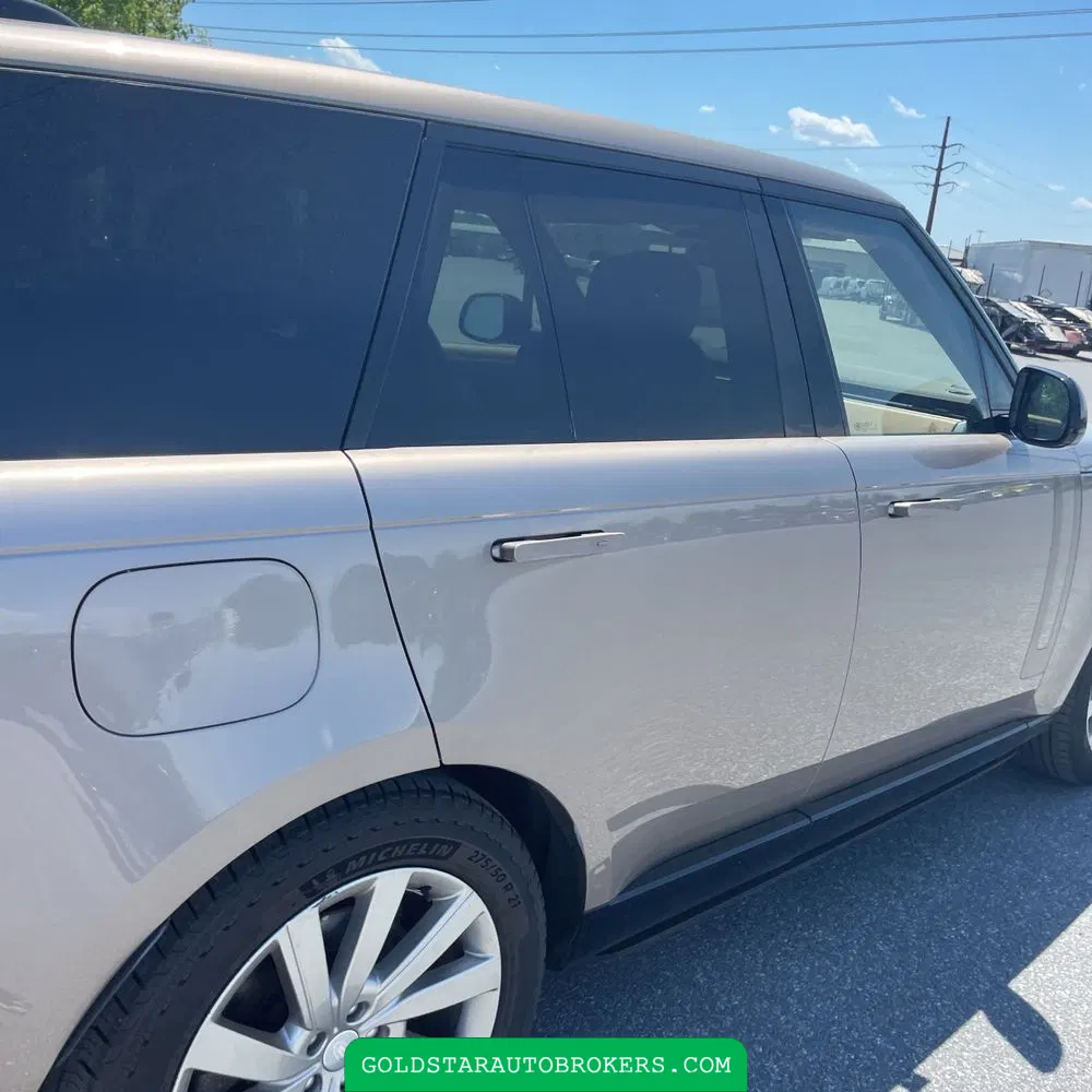 2023 Land Rover Range Rover P440e SE