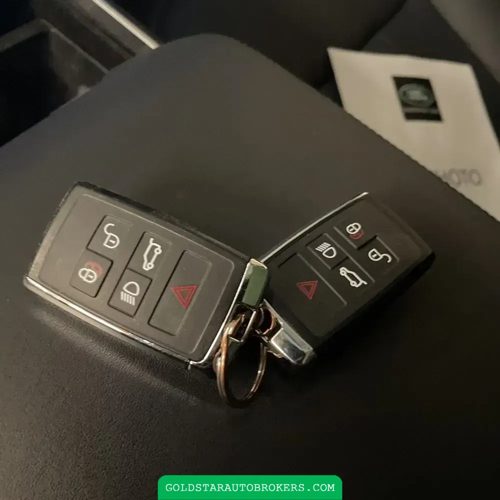 2023 Land Rover Range Rover SE