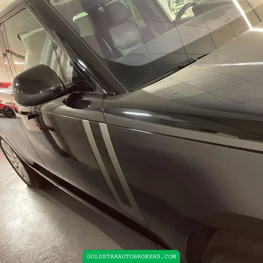 2023 Land Rover Range Rover SE