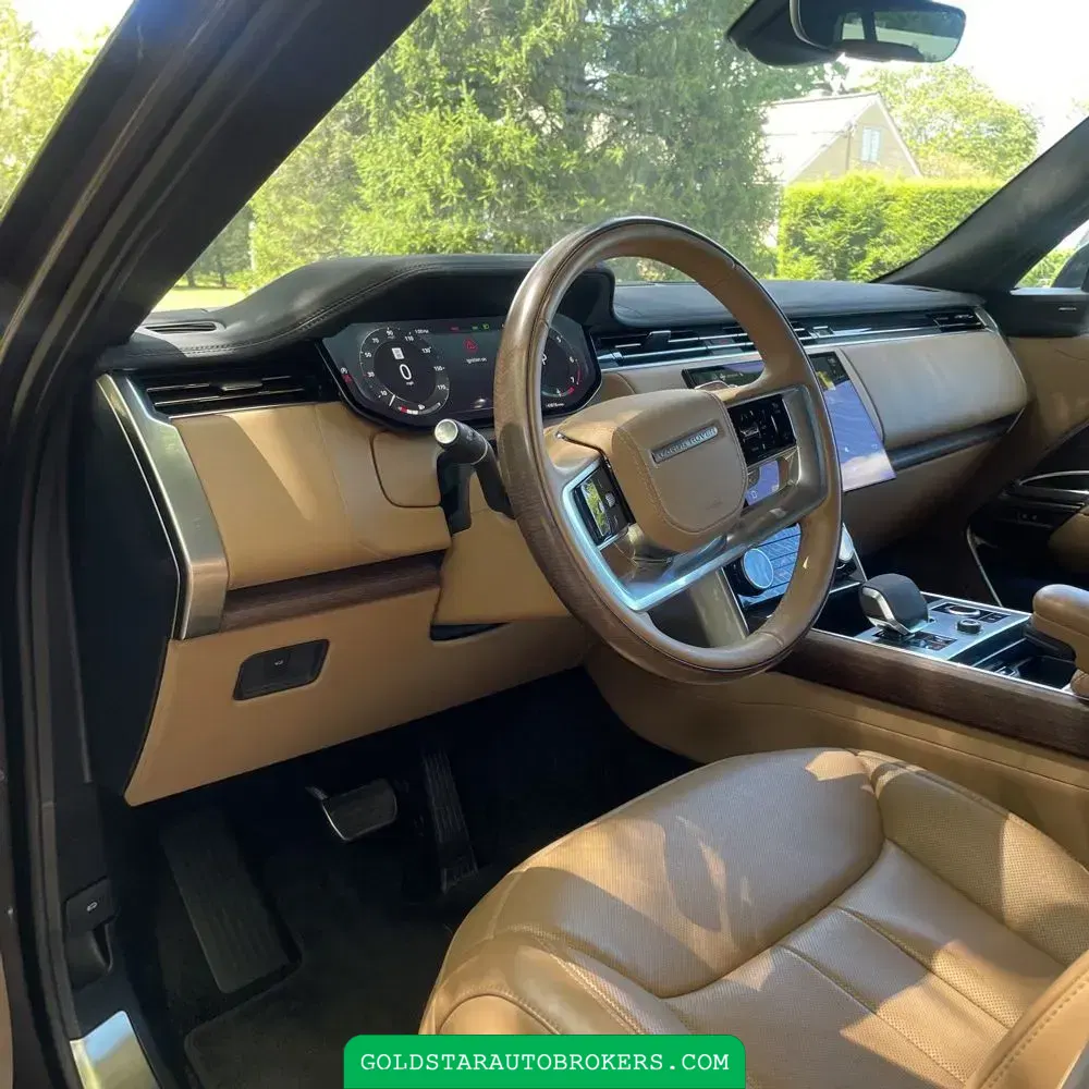 2023 Land Rover Range Rover SE