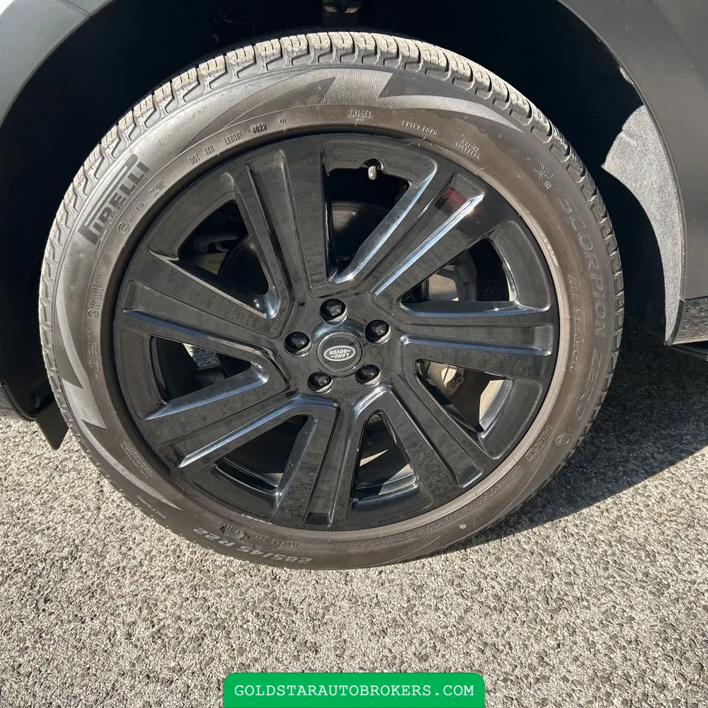 2023 Land Rover Range Rover SE