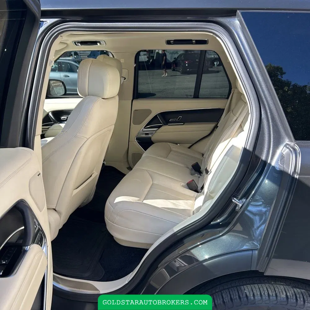 2023 Land Rover Range Rover SE