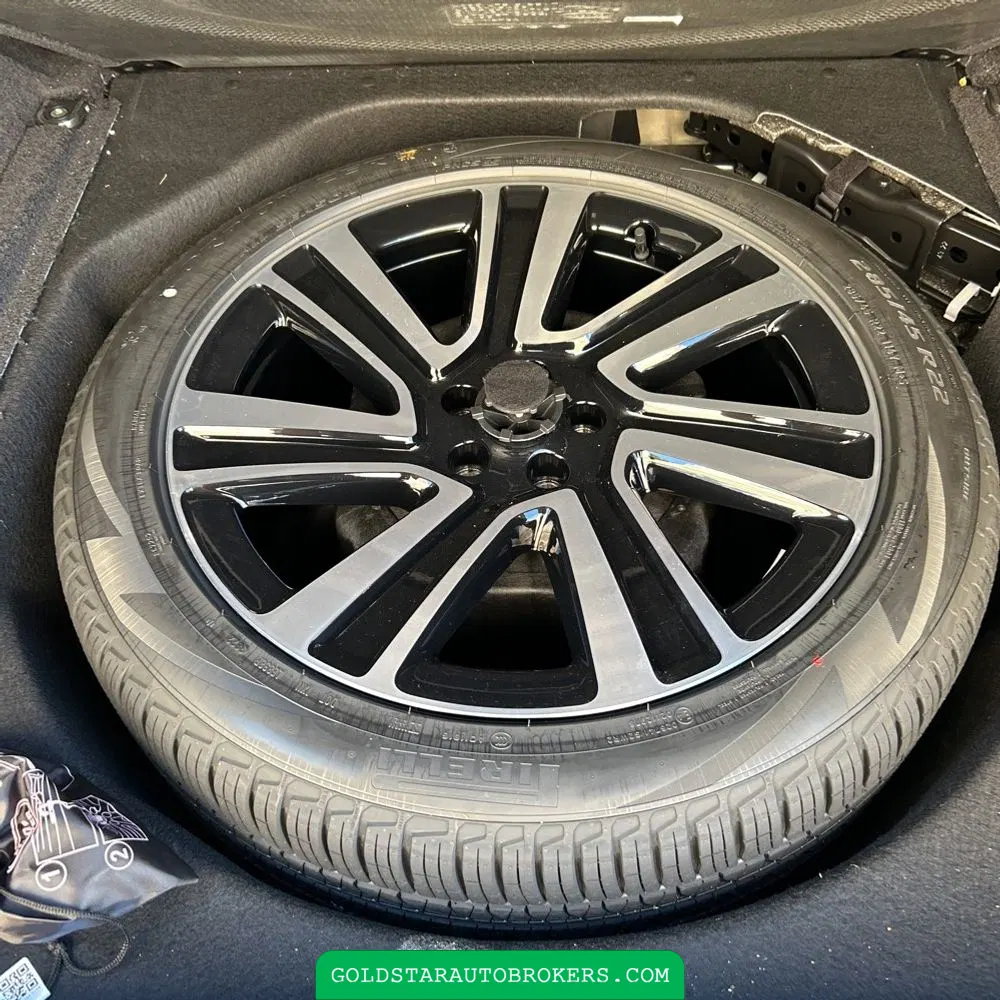 2023 Land Rover Range Rover SE